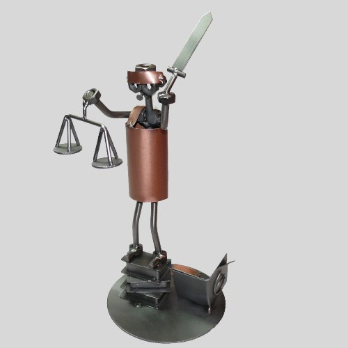 Schraubenmännchen Justitia Detail